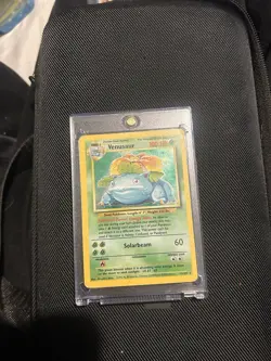 1999 Vintage Venusaur Holo 15/102 Pokemon Card TCG Base Set - Image 1