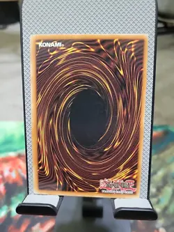 Yugioh Dark Magician BPT-007 Secret Rare Limited Edition NM/NM- - Image 2