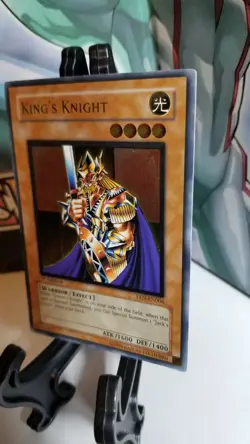 Yugioh! King's Knight EEN-EN006 Ultimate Rare 1st Ed. BONUS! updated pics! - Image 3
