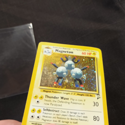 Magneton 9/130 Base Set 2 Unlimited Holo Rare 2000 WOTC Pokemon TCG Card LP - Image 3