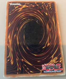 Blue Eyes White Dragon - SDK-A001 Ultra Rare YuGiOh TCG Card - Image 2