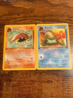 Pokemon TCG Fossil Omanyte 52/62 & Kabuto 50/62 Regular 1st Edition NM - Image 1