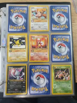 pokemon neo genesis, Fossil & Base Set Unlimited Binder 140 Total Cards - Image 1