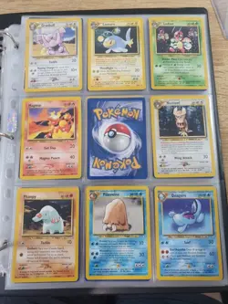 pokemon neo genesis, Fossil & Base Set Unlimited Binder 140 Total Cards - Image 3