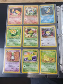 pokemon neo genesis, Fossil & Base Set Unlimited Binder 140 Total Cards - Image 4