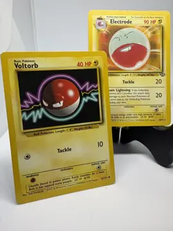 Pokemon TCG Electrode 18/64 Jungle Unlimited Rare LP AND Voltorb 67/102 Base Set - Image 1