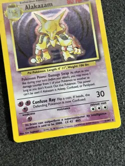 Alakazam 1/102 Base Set Holo Rare Pokemon Card 1999 WOTC Vintage NM/LP - Image 3