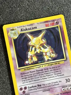 Alakazam 1/102 Base Set Holo Rare Pokemon Card 1999 WOTC Vintage NM/LP - Image 4