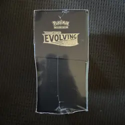 Sword & Shield EVOLVING SKIES Elite Trainer Box Factory Sealed Pokemon - Image 4