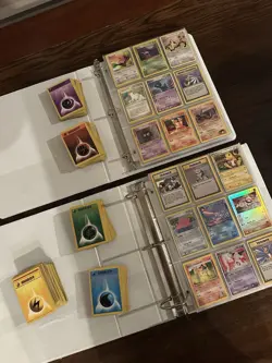 VINTAGE POKEMON WOTC LOT! 800+ Cards in BINDERS Base Set HOLO EX jungle rocket - Image 2