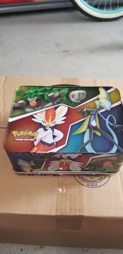 Pokemon 2021 Eevee Evolutions TCG Promotional Treasure Chest Lunchbox Tin ????? - Image 3