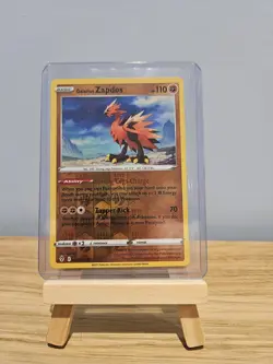 Galarian Zapdos 82/203 Evolving Skies Reverse Holo Rare Pokemon Card TCG Pokemon - Image 1