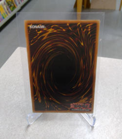 Yu-Gi-Oh TCG Axe Raider TP1-E002 Tournament Pack Super Rare - Image 2