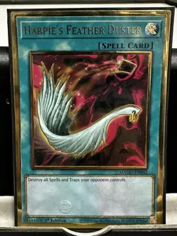 Yu-Gi-Oh! TCG Harpie's Feather Duster Maximum Gold Mago-En042 1st Edition... - Image 1