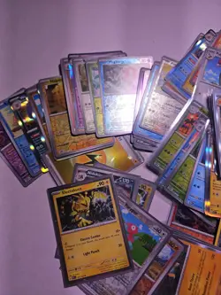Pokemon 151 Various Types Of Reverse Holo And Holos (Lot Of 118) - Image 2