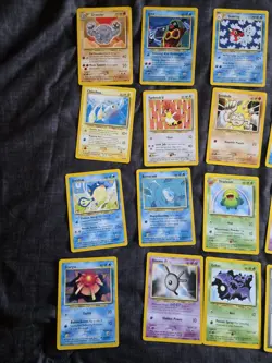 Pokemon Neo Revelation Lot of 21 Trading Cards WoTC 2001 - Image 2