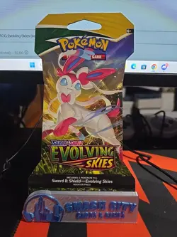 Pokemon TCG Evolving Skies Sleeved Booster Pack New Sealed Sylveon *172* - Image 1