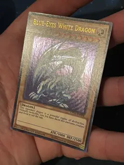 2016 Yu-Gi-Oh! Blue-Eyes White Dragon Ultra Rare Limited Edition CT13-EN008 NM - Image 2