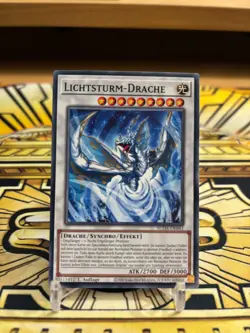 Yugioh Lichtsturm Drache Common SUDA-DE043 - Image 1