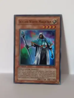 Skilled White Magician MFC-064 Magician's Force-1st Edition 1st Edition - Image 1