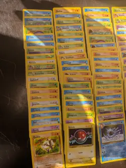 Large Lot Of Vintage Pokemon Commons and Uncommons 200+ - Image 4