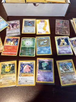 Vintage Pokemon Card Collection- One Big Lot 925 Cards - Image 4