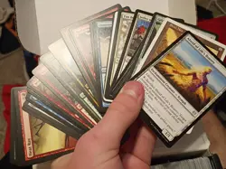 Magic the Gathering 2000 Cards With Land Tokens And Rares - Image 5