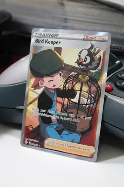 Bird Keeper 066/072 NM Holo Rare Shining Fates Near Mint Pokemon TCG 2021 - Image 1