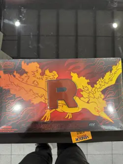 Pokemon TCG Team Rocket’s Moltres UPC - Image 1