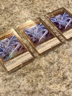 Yu-Gi-Oh! NM 3x Blue-Eyes White Dragon Gold Secret Rare Playset MVP1-ENGV4 - Image 3