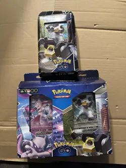 Pokemon TCG: Pokemon GO V Battle Deck - Mewtwo vs. Melmetal (290-85049) 820650850493 - Image 1