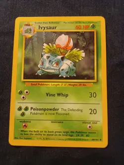Pokemon Ivysaur 30/102 Base Set Regular Unlimited LP - Image 1