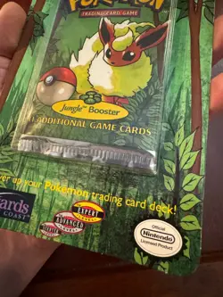 1999 Pokemon Jungle Booster Pack Blister - Flareon Art - Factory Sealed - WOTC V - Image 4