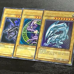 YuGiOh Ultra Rare English 1st ED Blue Eyes Red Eyes Dark Magician SDY SDK LOB - Image 1