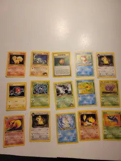 Lot 1 of 200+ vintage 1999 & 2000 Pokemon cards - Image 4