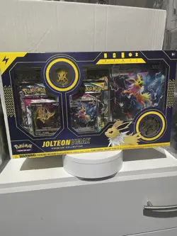 Jolteon VMAX Premium Collection Box Factory Sealed Mint Pokemon TCG - Image 3