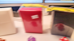 MTG Magic: The Gathering Dice and Deck Box Lot (7 Dice and 4 Deck Boxes) - Image 5