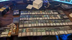 MTG - Necron Dynasties PreconDeck (Warhammer 40k) - Sleeved & Includes Deckbox - Image 1