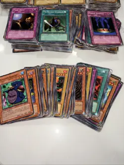 Lot Of 600+ Yu-Gi-Oh Cards 1996 Heavily Played - Image 2