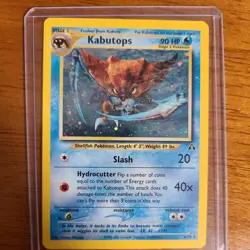 Pokemon card Kabutops Holographic 2001 Neo Discovery set no. 6/75 Mint Condition - Image 1