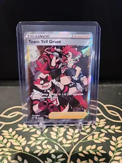 Pokemon Tcg Team Yell Grunt (Full Art) 202/202 Swsh01: Sword & Shield Holo NM - Image 1