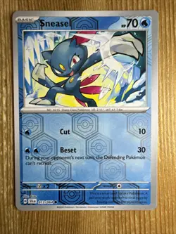 Sneasel 013/064 Shrouded Fable Pokemon TCG Reverse Holo NM - Image 1