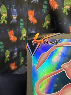 Rare Pokemon TCG Mew v 250/264 Fusion Strike Card NM / Mint Beautiful! - Image 3