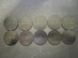 Charizard Pixelated Holo Gold & Black Pokemon TCG Celebrations Jumbo Coin - Image 2