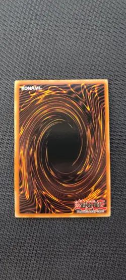 Yugioh Chaos Dragon Levianeer MAGO-EN017 Gold Rare 1st Edition - Image 2
