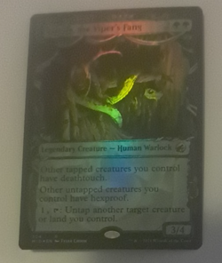 Saryth, the Viper's Fang Showcase FOIL NM MTG Midnight Hunt Magic the Gathering - Image 1