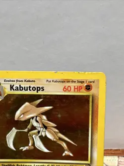 Pokemon TCG Kabutops 9/62 Fossil Holo Rare Card - Image 2