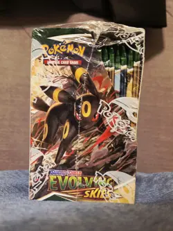 Pokemon Evolving Skies Sealed Booster Box - Image 4