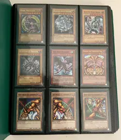 Yugioh Vintage 17 Foil/300 Card Binder Lot Dark Magician Blue-Eyes Red-Eyes - Image 2