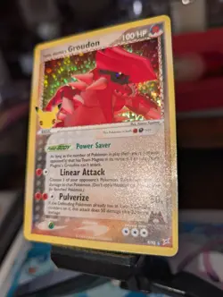 Team Magma's Groudon 9/95 Celebrations HOLO BLEED ERROR Pokemon Card TCG 2021 NM - Image 3